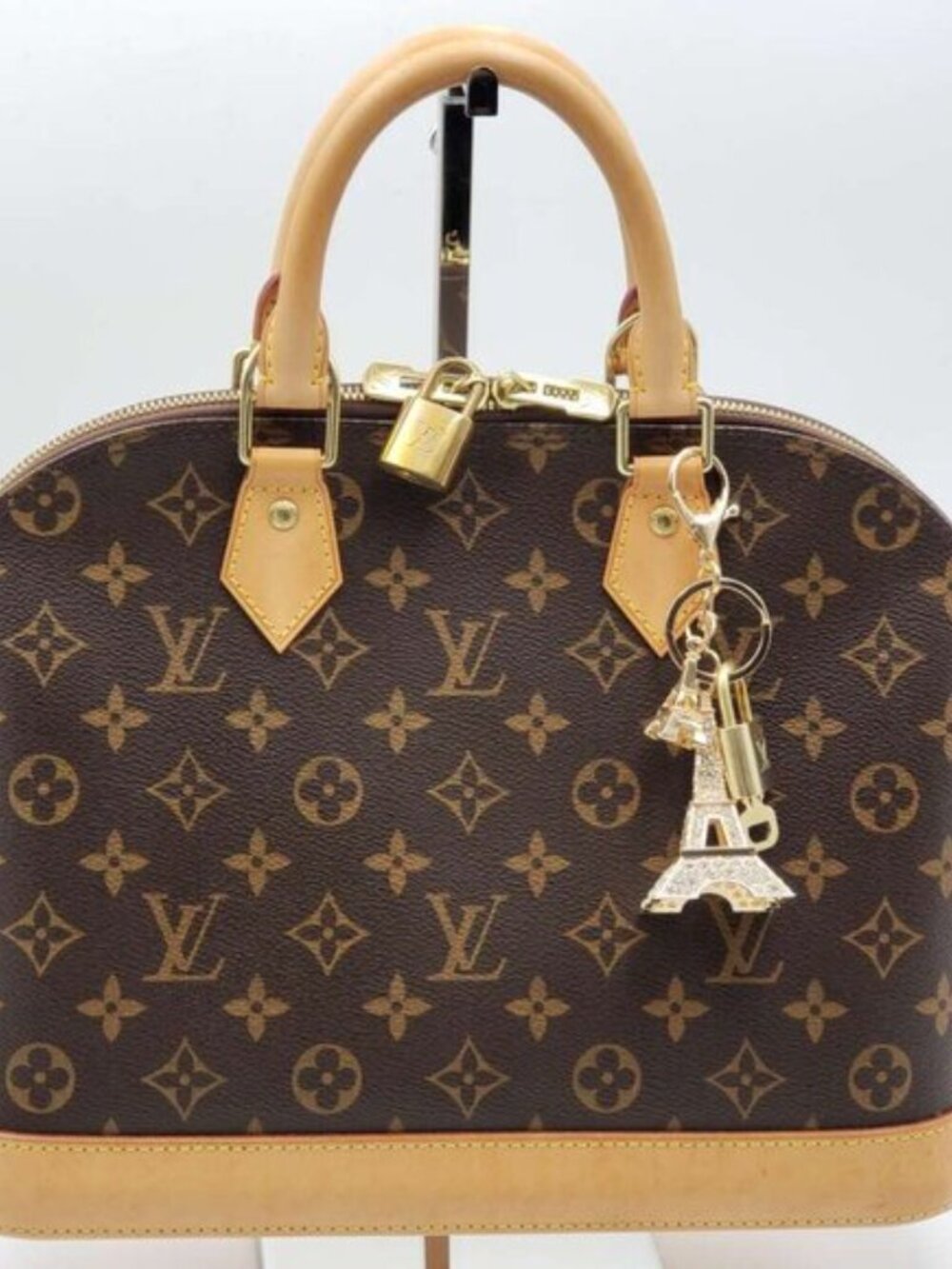 Authentic Louis Vuitton Padlock Gold 🔒 Key Set + Unbranded Keychain Charm - Picture 3 of 8
